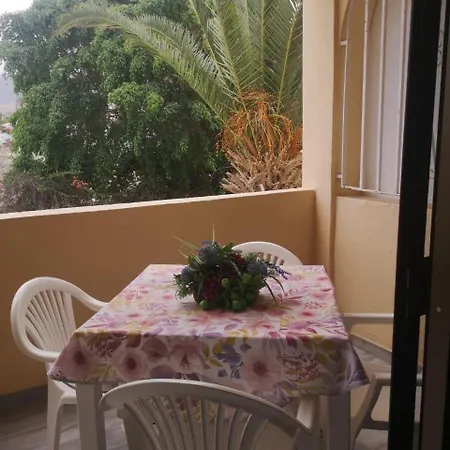 Kulma Del Mar Адехе